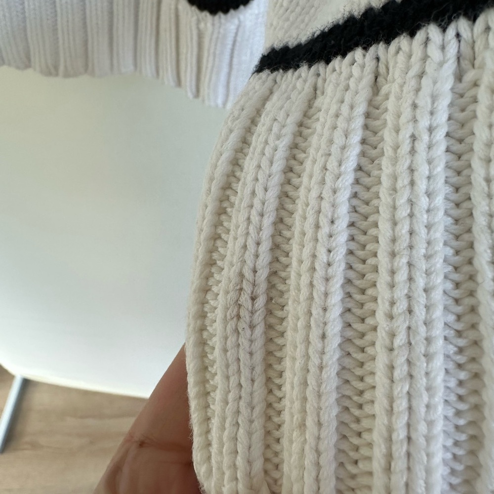 Quince 100% Organic Cotton Striped Crew Sweater in White and Black, size S - Picture 5 of 7
